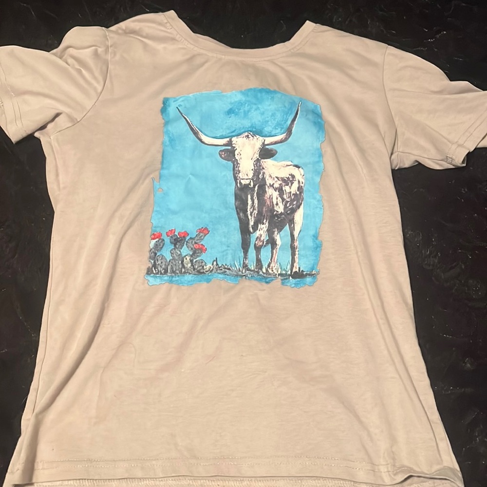 Silver t shirt size small